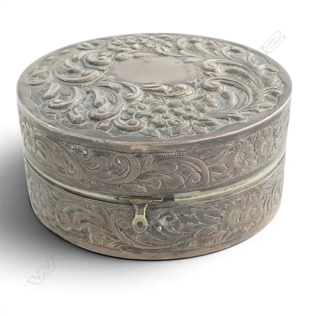 Birmingham 1901 EMBOSSED SILVER travelling HAIR CURLING TONG WARMER Image 1++