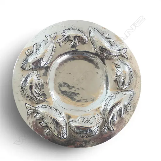 S/SILVER  HAND MADE FISH DISH 63GMS