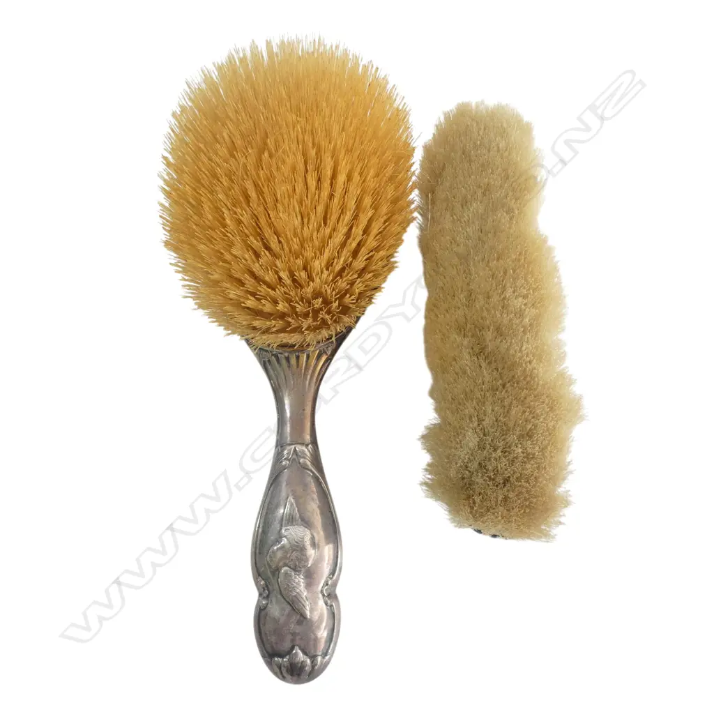 S/SILVER BACKED HAIR BRUSH & CLOTHES BRUSH ANGEL PAT  Image 1++