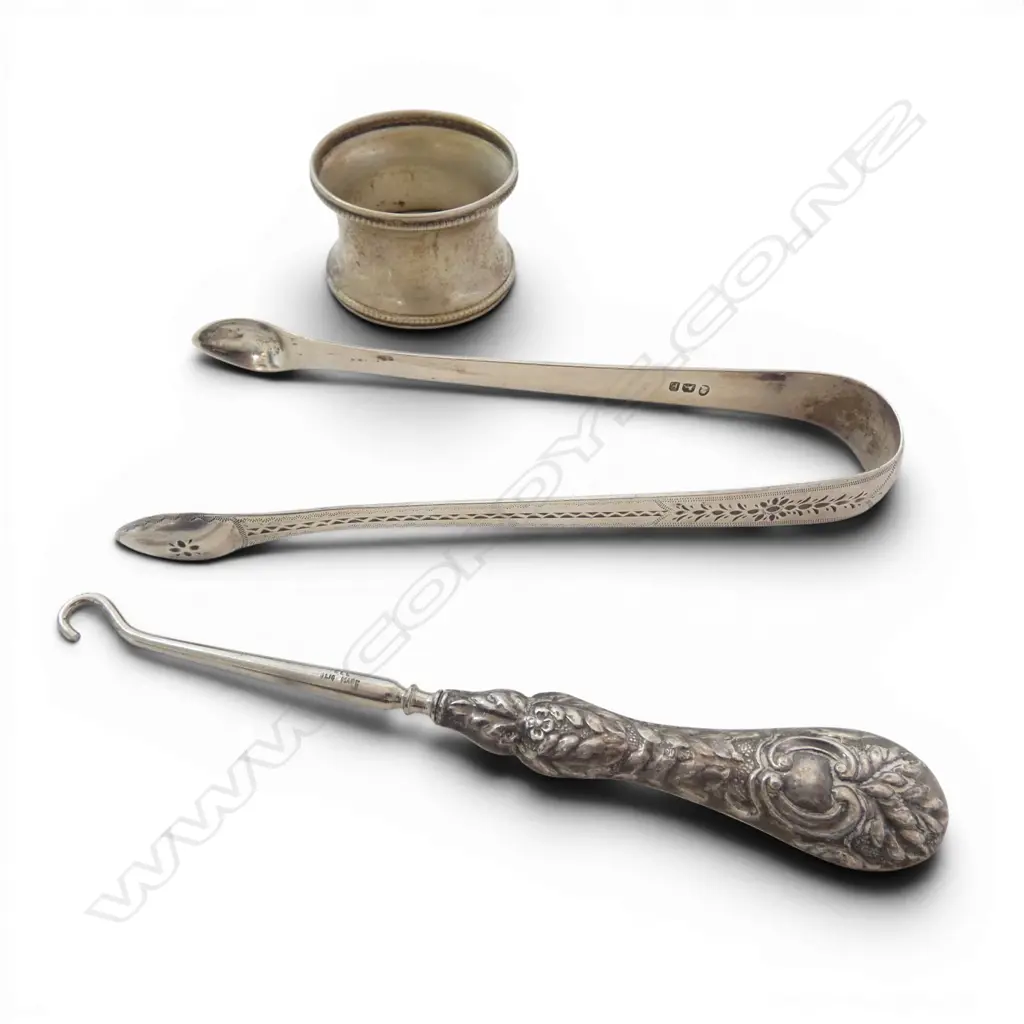 GEORGIAN SUGAR TONGS, SILVER NAPKIN RING & BOOT LACER, 61gm Image 1++