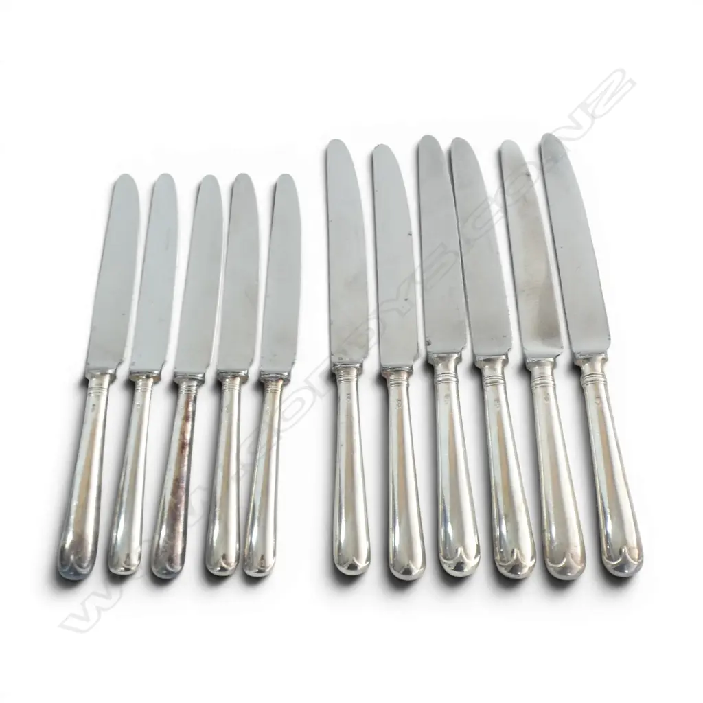 2 SETS 6 & 5 S/SILVER HANDLED TABLE KNIVES  Image 1++