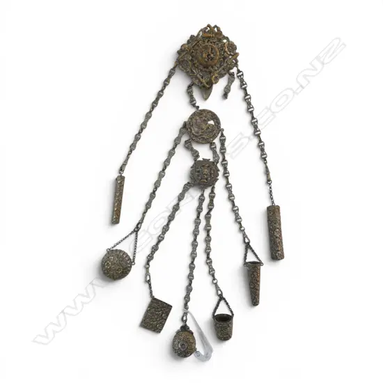 CHATELAINE with 7 attachments L.415mm