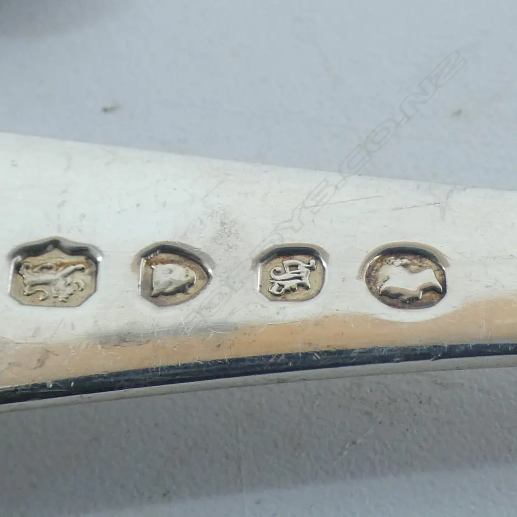 6 VICTORIAN S/SILVER DINNER FORKS 382GMS Image 1++