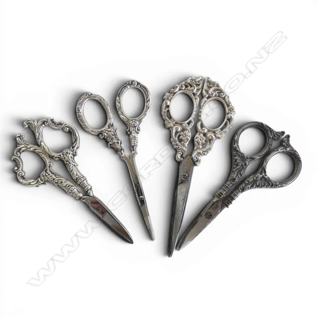4 PRS SCISSORS, STG SILVER HANDLES L.125mm Image 1++
