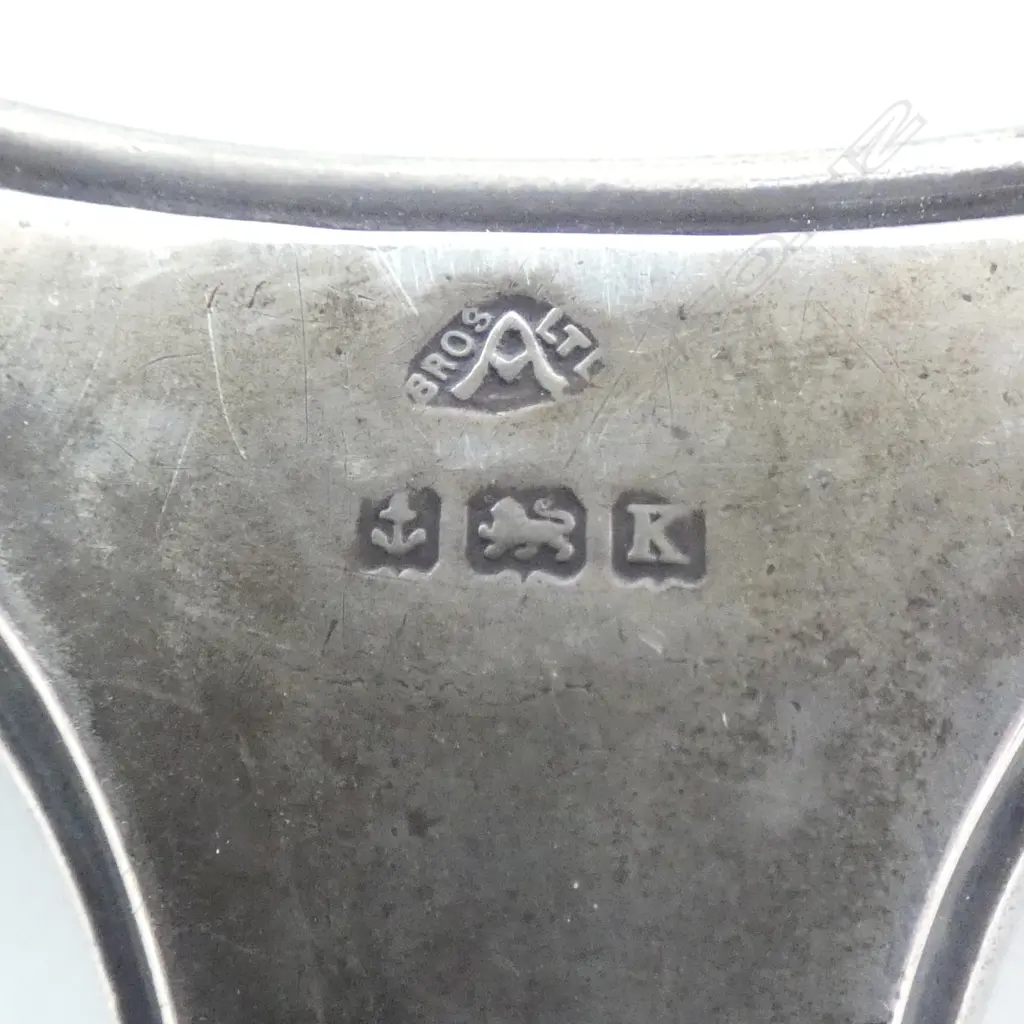 2 STG SILVER MIRRORS & 3 BRUSHES (2 enamelled) + 4 OTHERS Image 1++