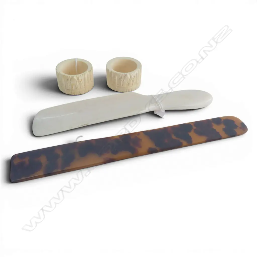 TORTOISE SHELL LETTER OPENER L250MM IVORY SHOE HORN L210MM & 2 IVORY NAPPKIN RINGS Image 1++