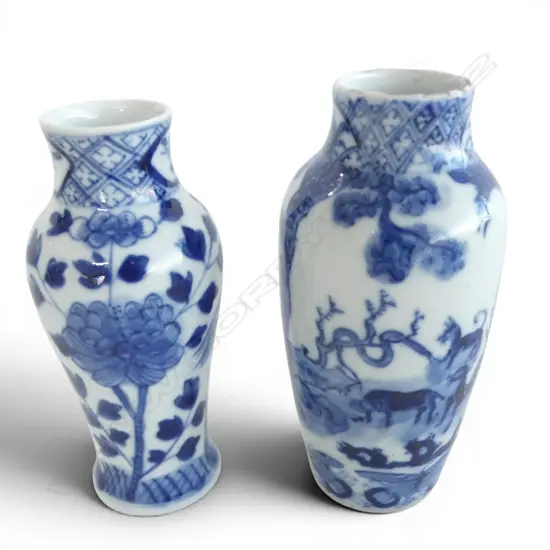 2 SMALL CHINESE BLUE & WHITE VASES H135 MM TALLEST RIM FRITS ON ONE