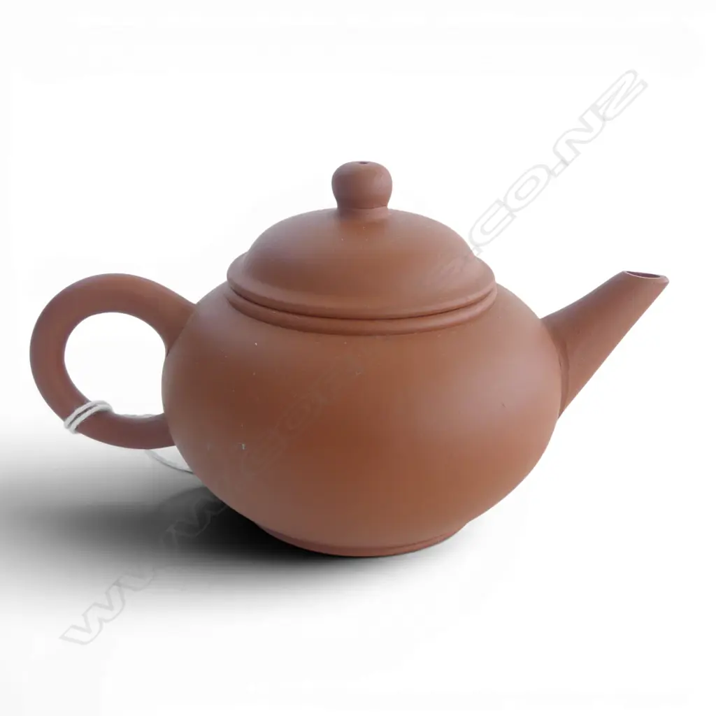 Yixing Chinese Stoneware small teapot   Image 1++