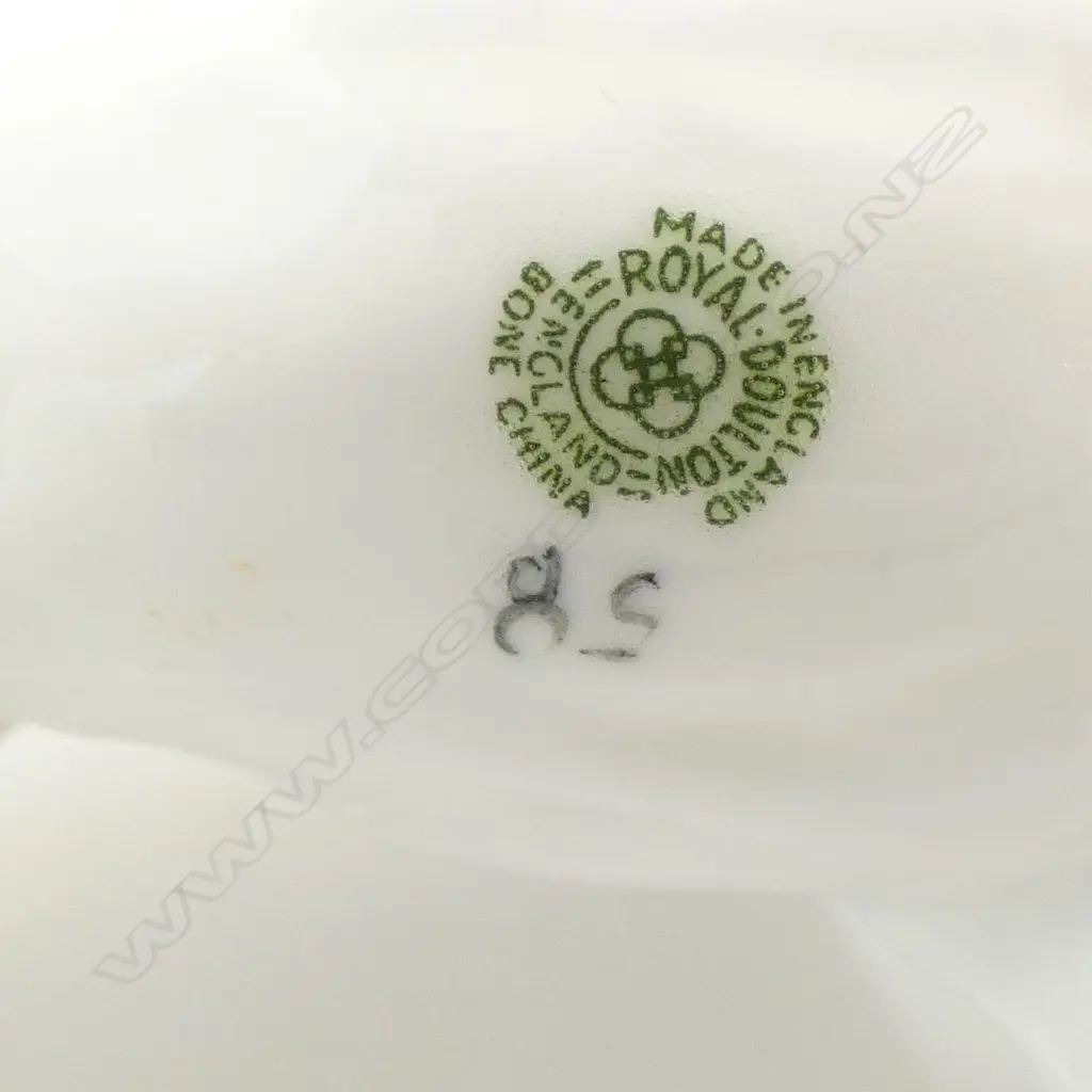 SET 6 ROYAL DOULTON CHINA DOGS, H.100mm tallest Image 1++