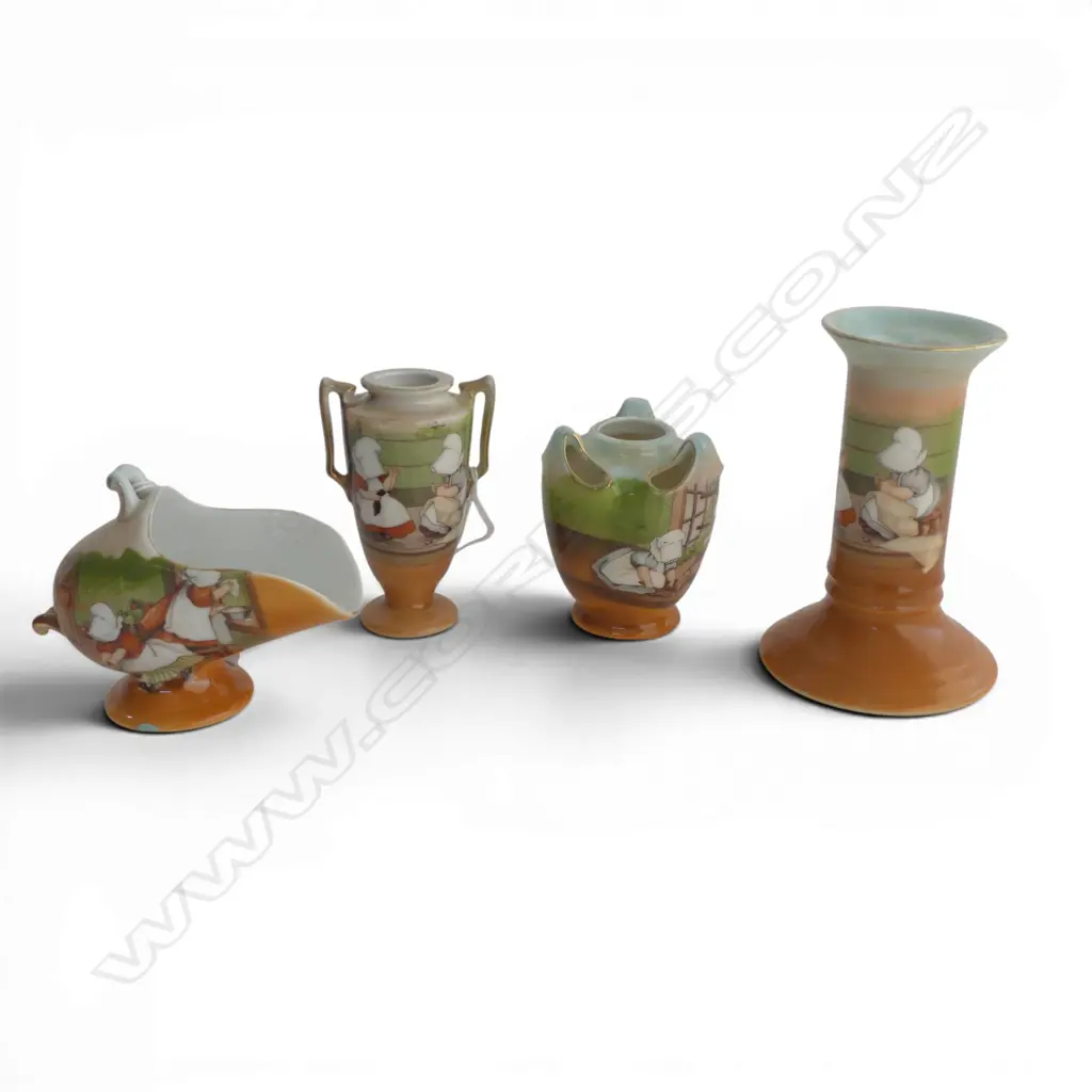 4 PCS ROYAL BAYREUTH PORCELAIN SUNBONNET BABIES, H.105mm candlestick Image 1++