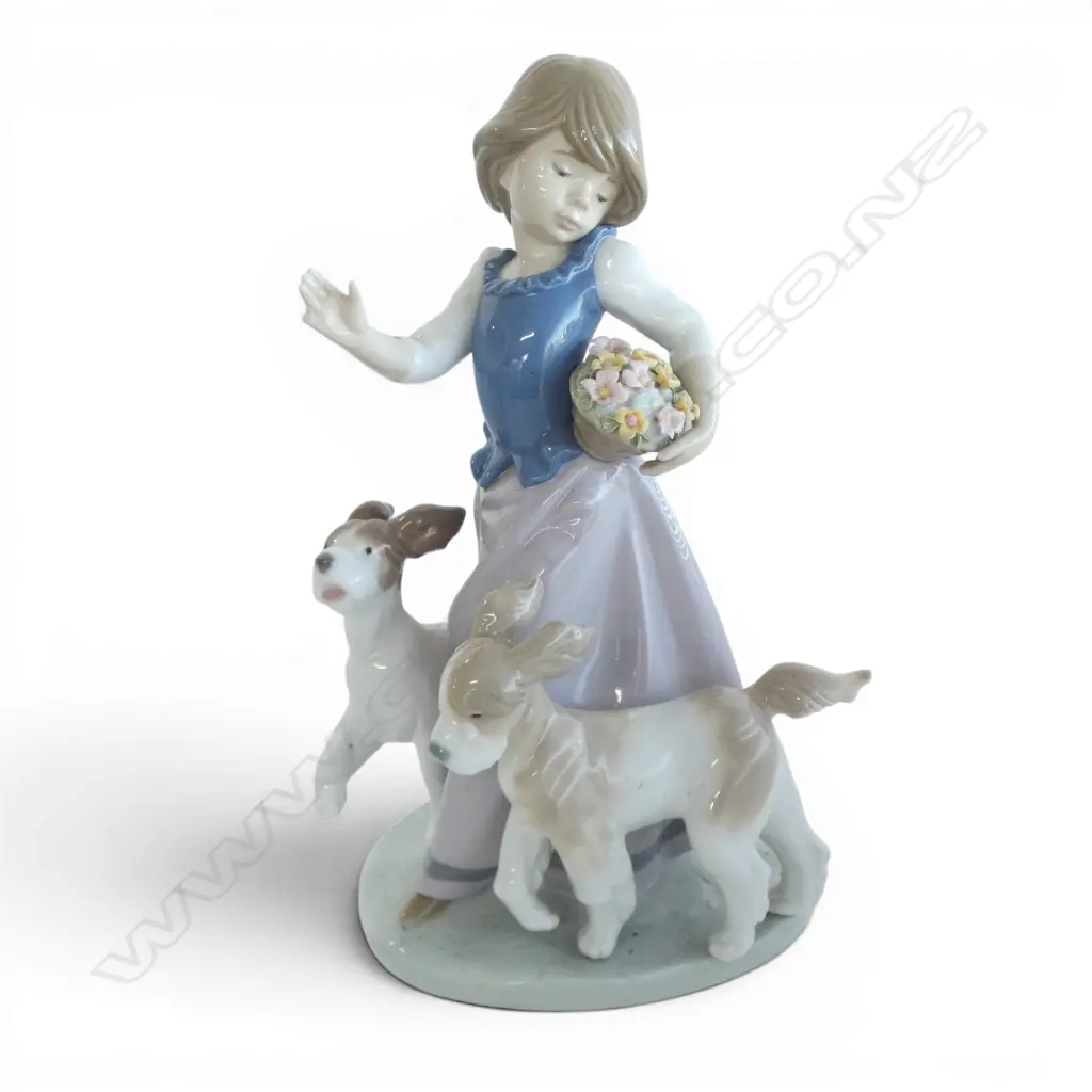 LLADRO FIGURE GIRL WITH 2 DOGS H220MM finger broken AF Image 1++