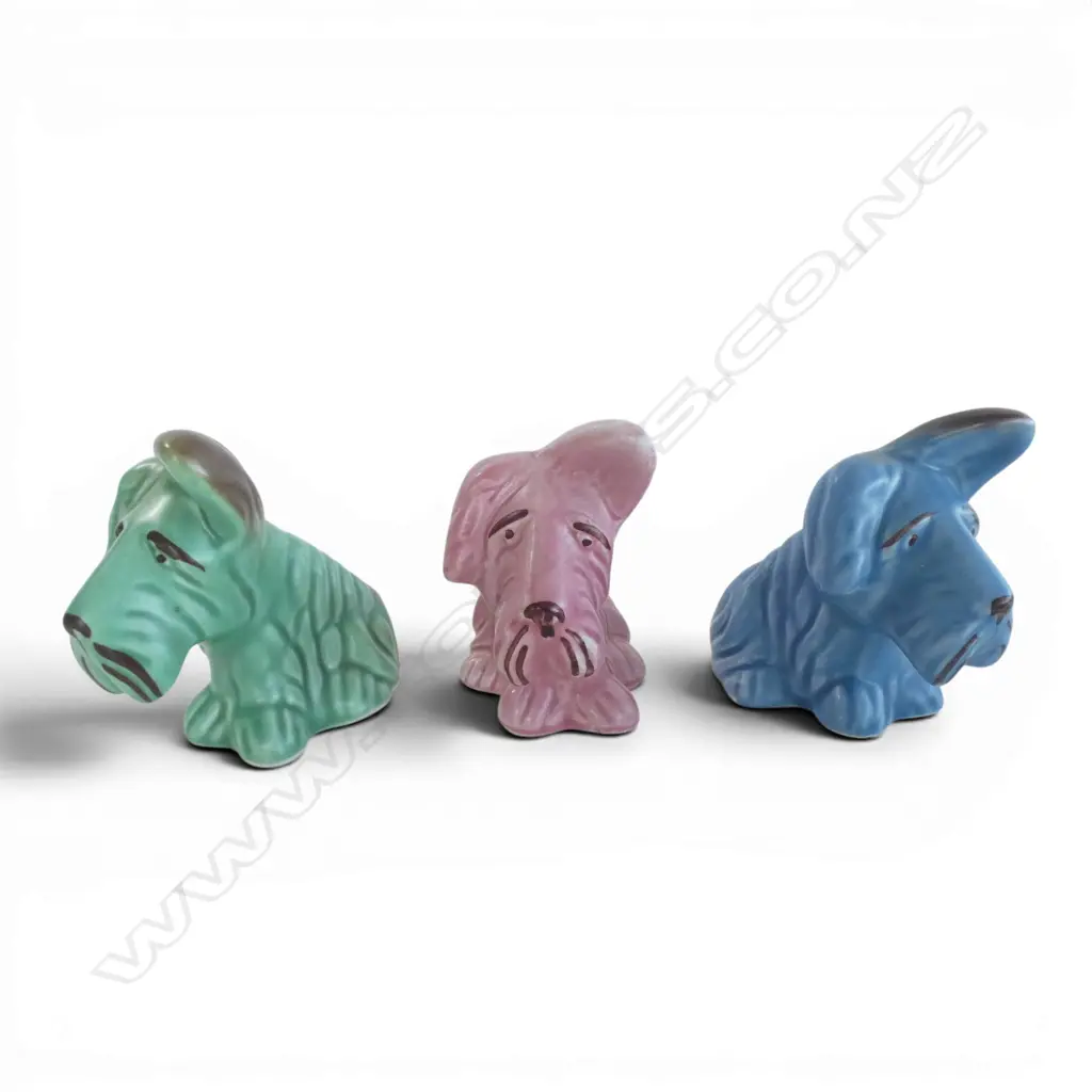 3 SYLVAC SAD EYE MONTY DOG #1120, PINK, GREEN & BLUE, H.90mm Image 1++
