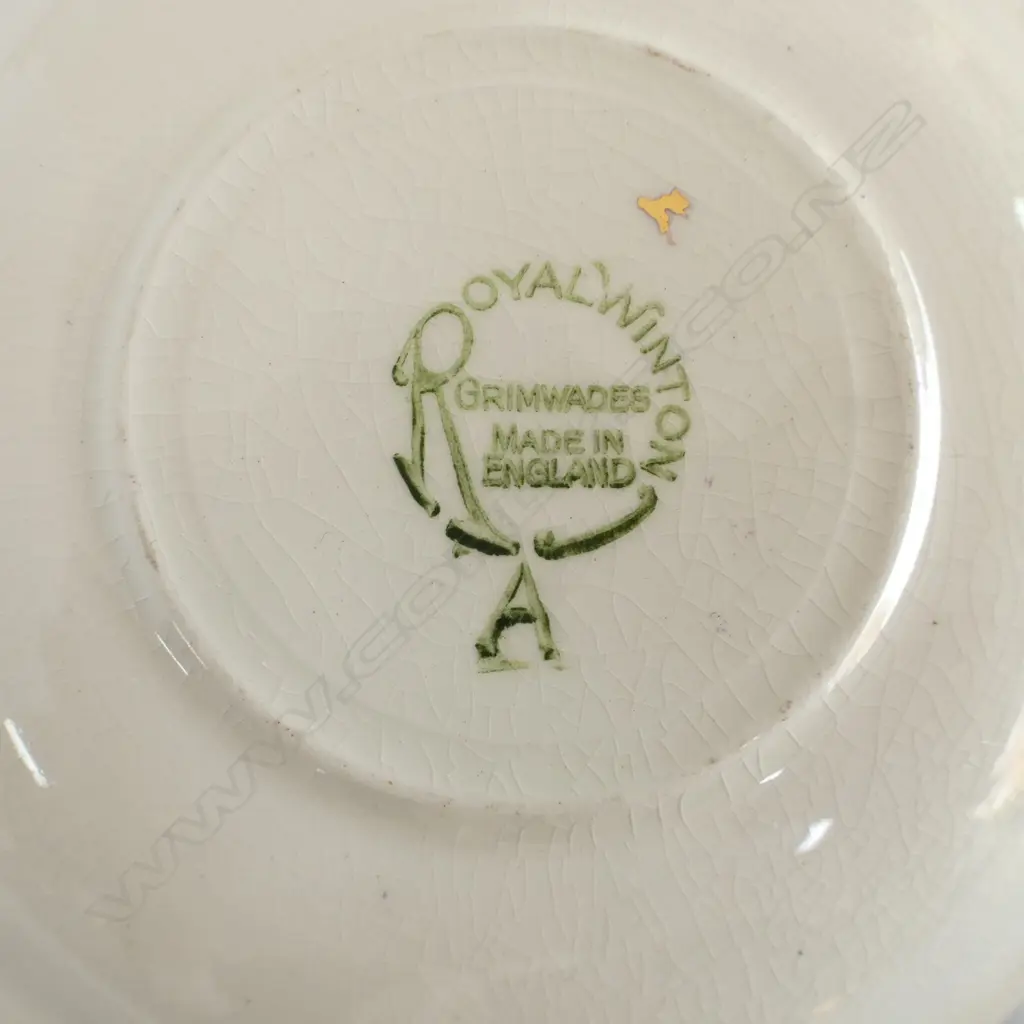 GRIMWADES CHINA CAKE PLATE & CSP WITH SHELLEY AOF JUG H110MM & DISH Image 1++