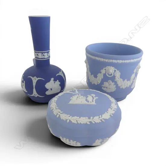 3PCS WEDGWOOD JASPERWARE CHINA JARDINIERE H110MM LIDDED BOWL DIA 130MM & VASE H180MM