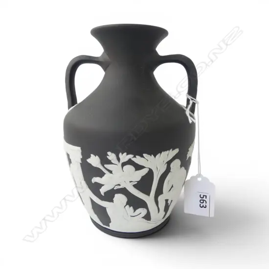 WEDGWOOD SIGNED LTD ED. PORTLAND VASE w. BOOKLET & RECEIPTS H.145mm, BOXED