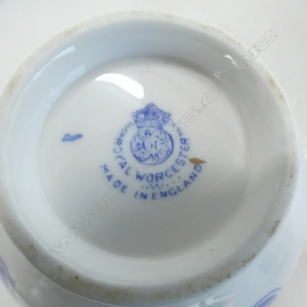 PART R/WORCESTER TEASET CAKE PLATE JUG  5SIDE PLATES 4 SAUCERS 5 CUPS BLUE DRAGON PAT Image 1++
