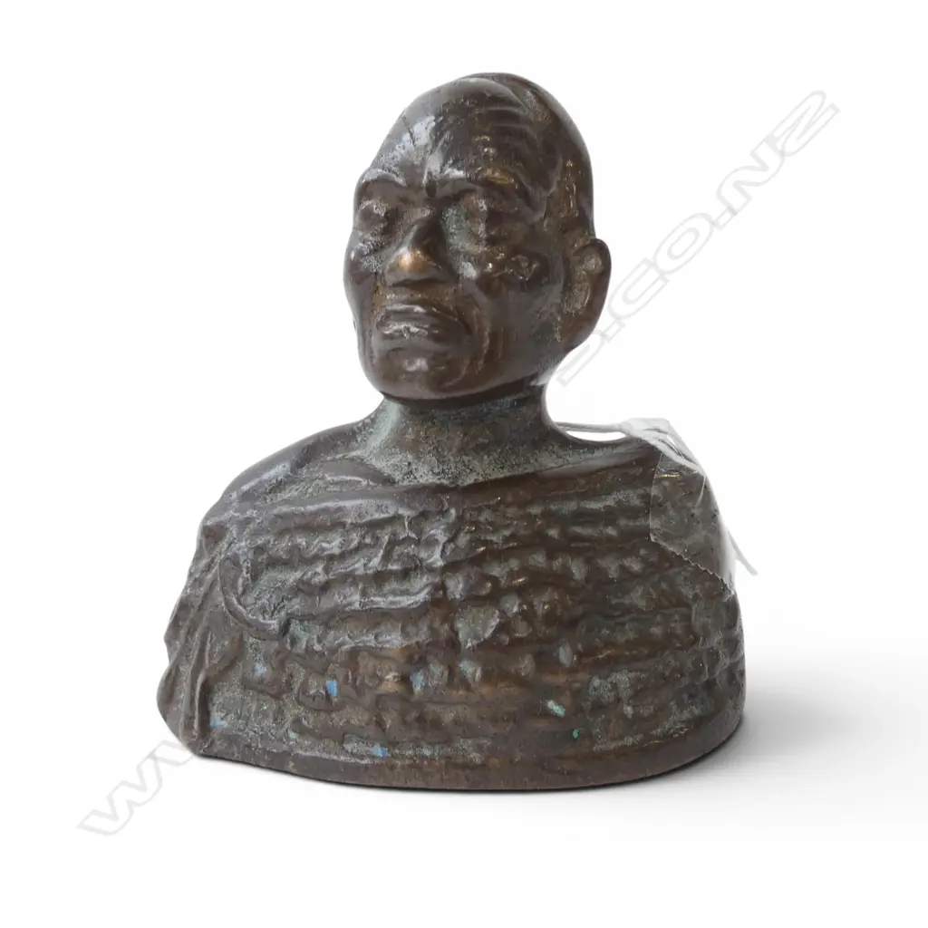 SML BRONZE BUST MAORI CHIEF, H.90x85x45mm Image 1++