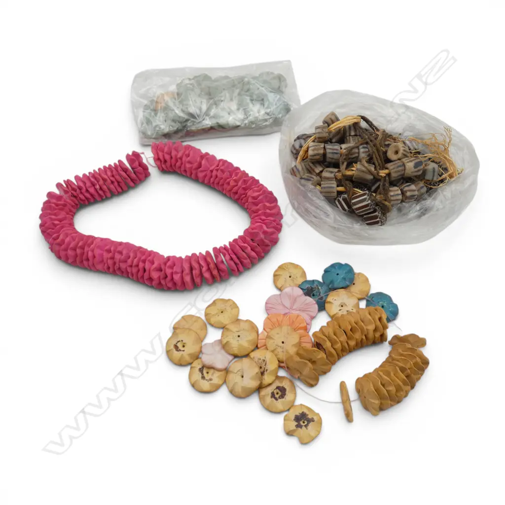 2 BAGS OF WEST AFRICAN TRADE BEADS COLOURS BROWN & BLUE STRIPES Image 1++