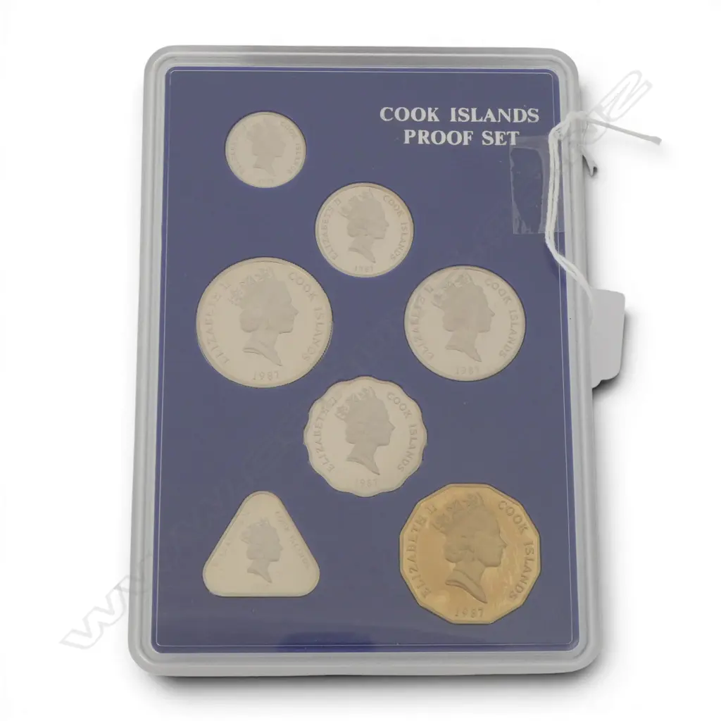 ASST. COINS, SOME NZ PRE 1947, COOK ISLANDS PROOF SET, COPPER PENNIES ETC Image 1++