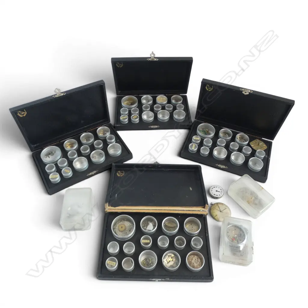 SMALL BOX OF WATCH PARTS Image 1++