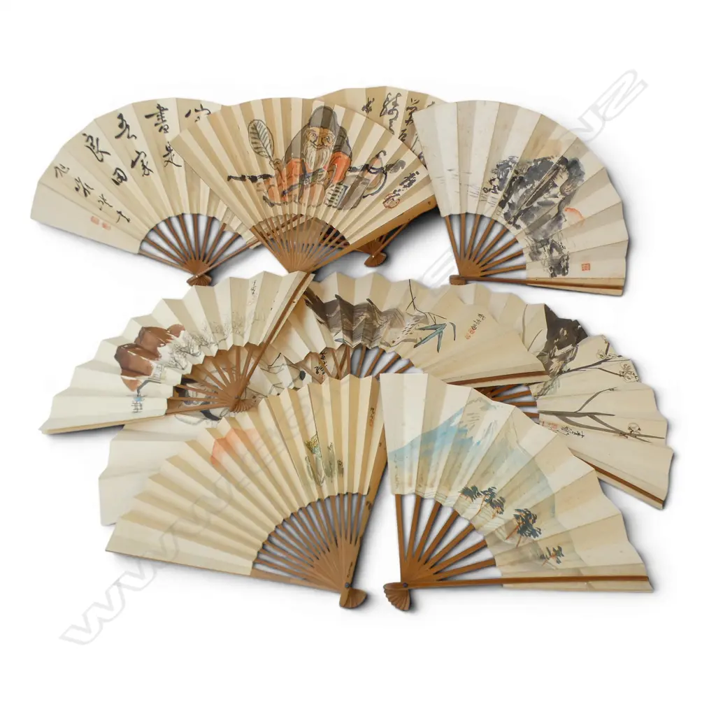 10 VINTAGE ORIENTAL FANS - BAMBOO & PAPER L.270mm Image 1++