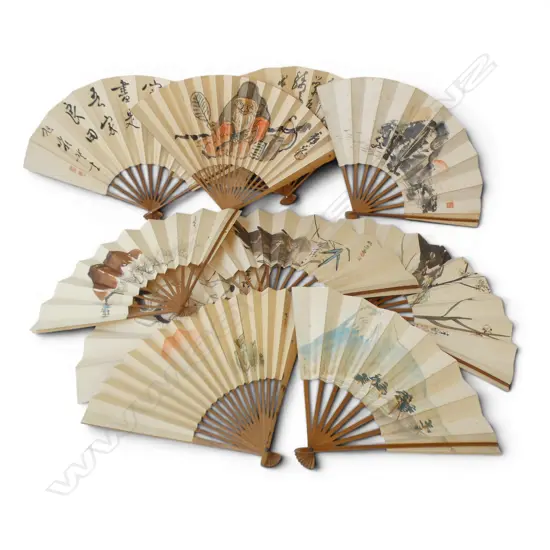10 VINTAGE ORIENTAL FANS - BAMBOO & PAPER L.270mm