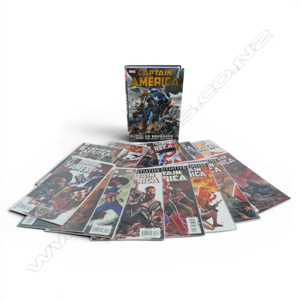 CAPTAIN AMERICA BOOK & COMICS Image 1++