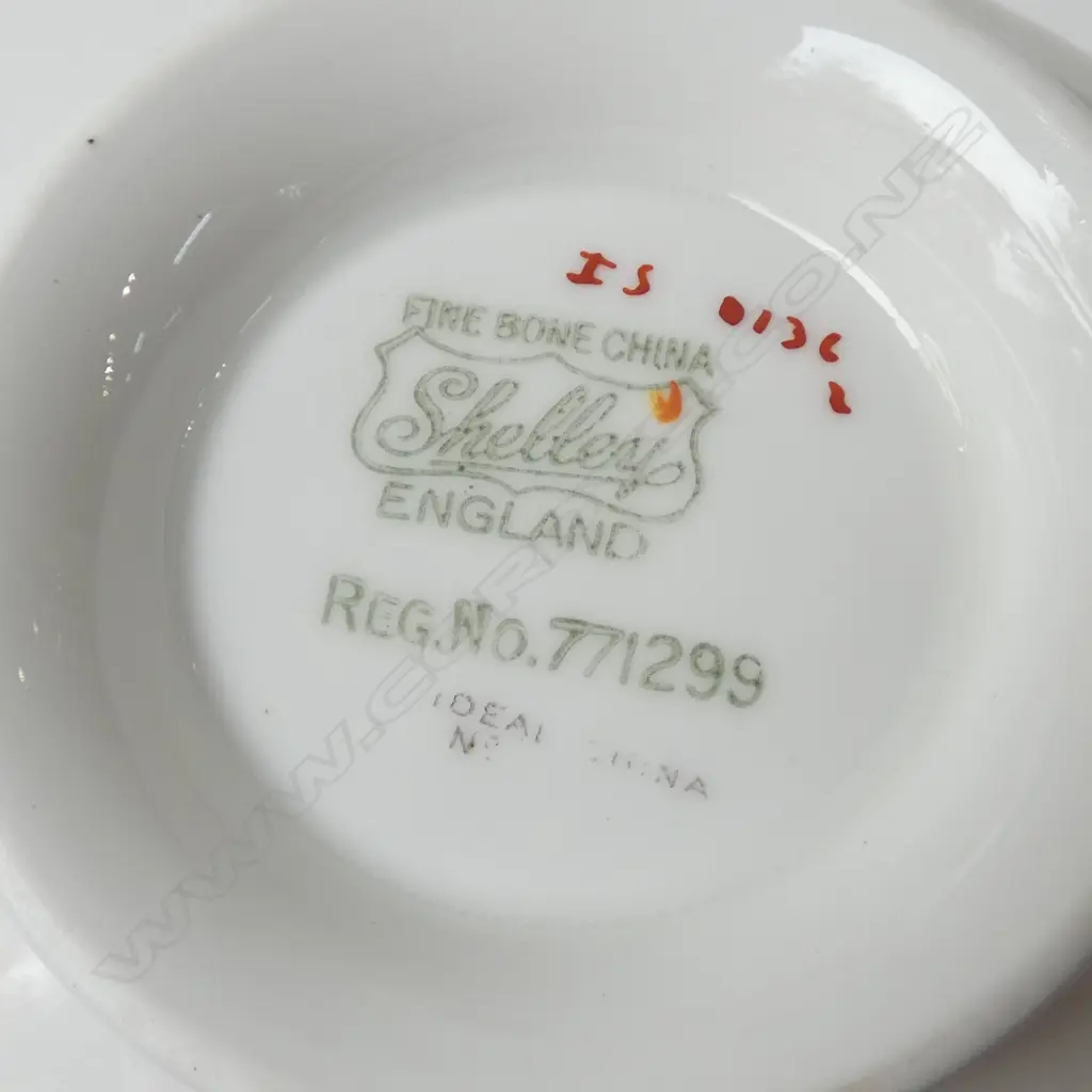 3 SHELLEY CHINA CAKE PLATES TEAPOT 2 C/SUGARS MIXED PATS Image 1++