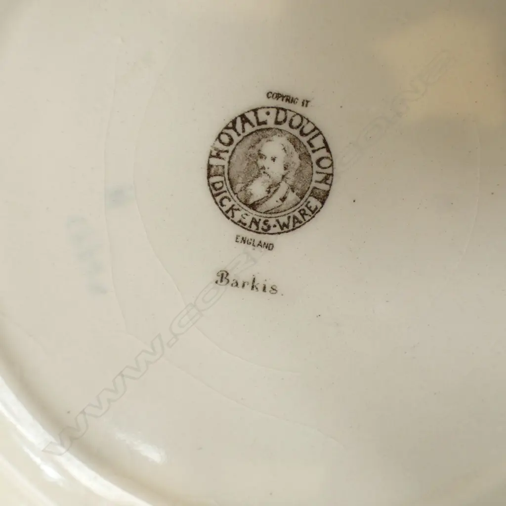 6 ROYAL DOULTON CABINET PLATES, INCL. 2 KOALA 265mm dia Image 1++