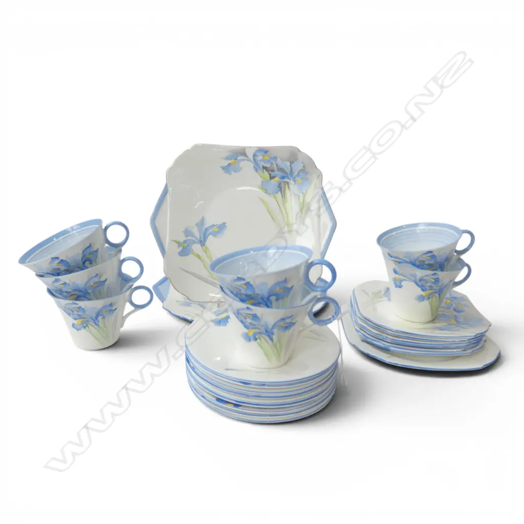 DECO SHELLEY TEASET 2 CAKE PLATES 7CSPS & 2 SAUCERS  BLUE IRIS PAT Image 1++