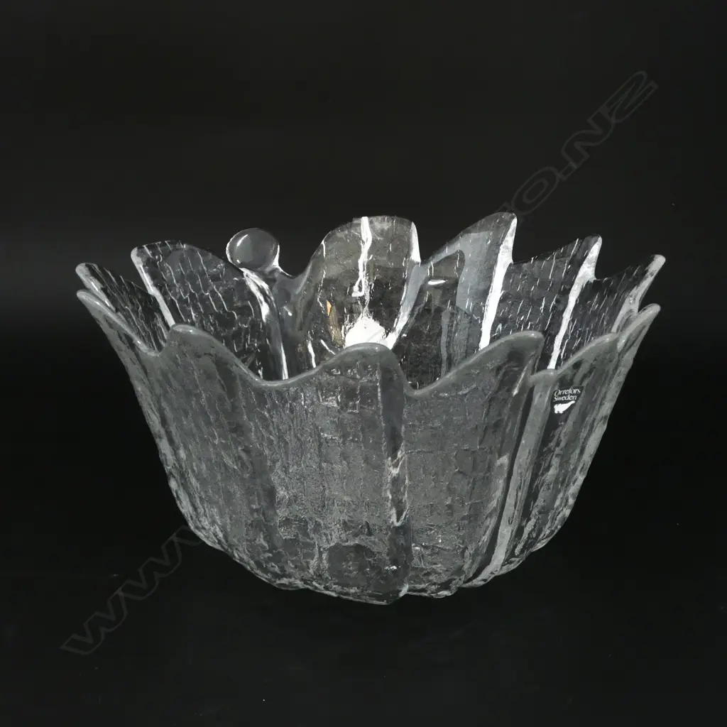 ORREFORS SWEDEN CRYSTAL SERVING BOWL LARS HELLSTEN 1970’s ‘EDEN’, D.240MM H.120MM Image 1++