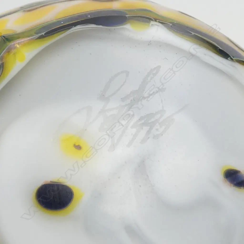 1995 NZ STUDIO IRIDESCENT GLASS VASE WITH SILVER toned OVERLAY. SIGNED H145MM Image 1++