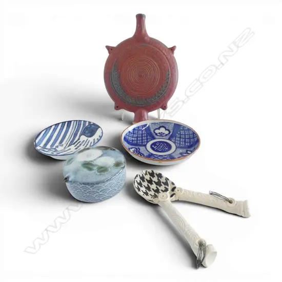 RED POTTERY WALL FLASK H200MM PR BLACK & WHITE SPOONS L130-MM & 2 JAPANESE DISHES  & TEA POT H50MM
