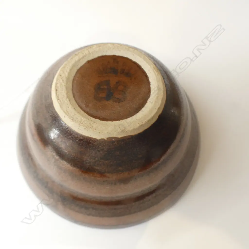 4 SMALL STUDIO POTTERY PCS BY ANNEKE BORREN DIA110MM LARGEST Image 1++