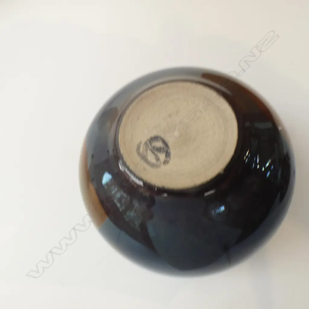 4 SMALL STUDIO POTTERY PCS BY ANNEKE BORREN DIA110MM LARGEST Image 1++
