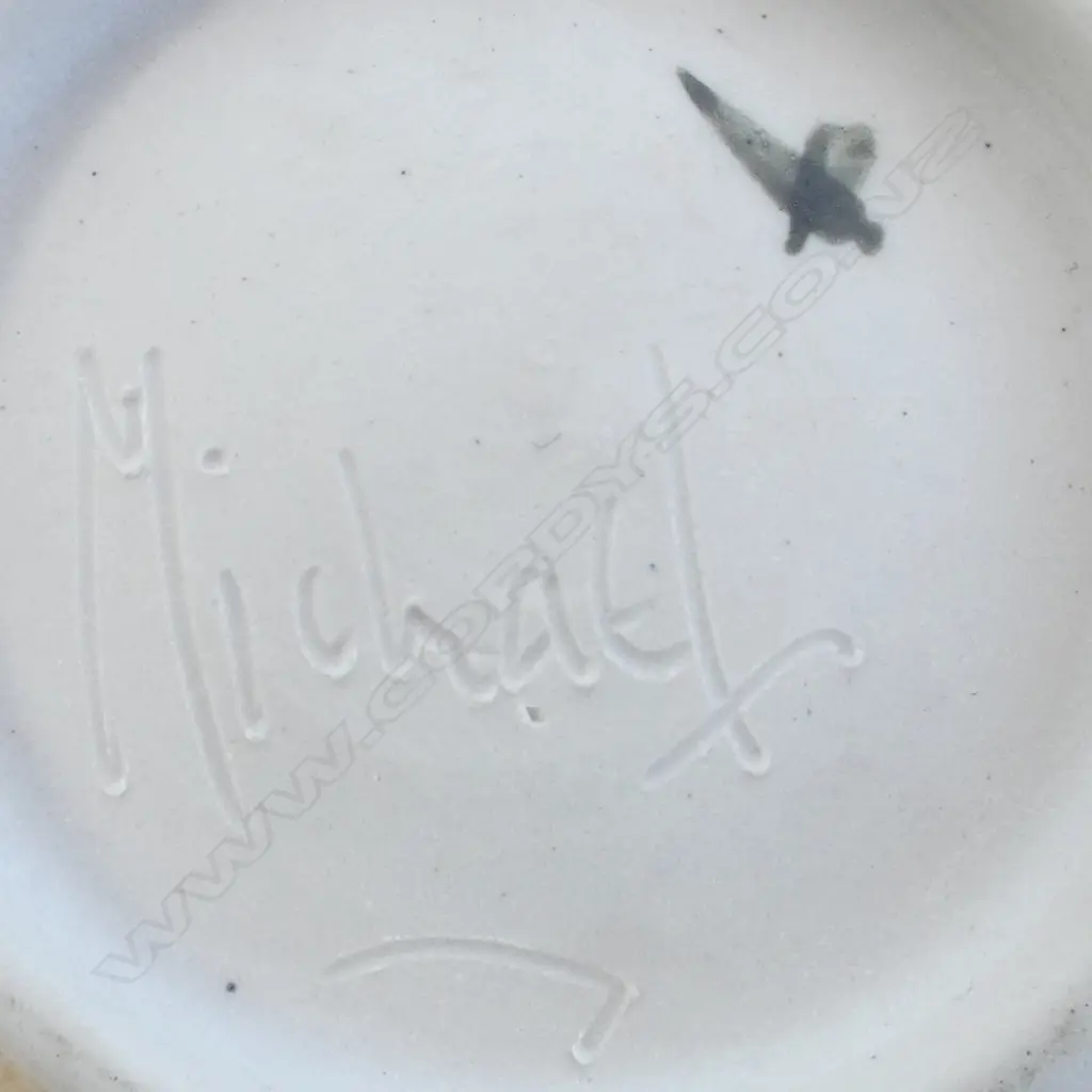 SMALL STUDIO POTTERY BOWL BY MIKE O'DONNELL DIA170MM Image 1++