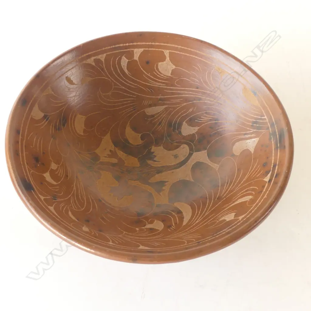 LOMBOK INCISED POTTERY BOWL DIA250MM Image 1++