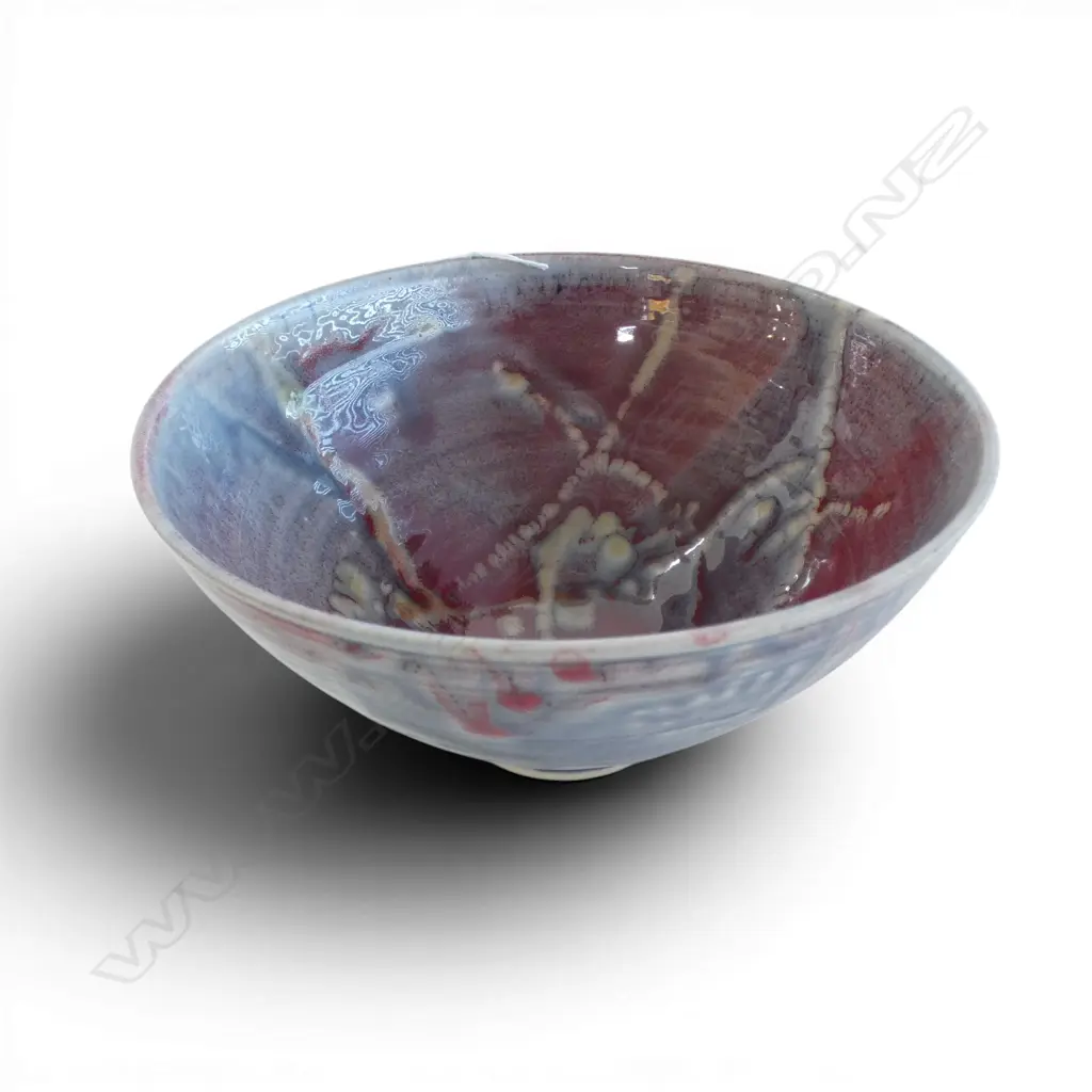 RED & BLUE STUDIO POTTERY BOWL BY PETER GIBBS NELSON DIA 190MM Image 1++