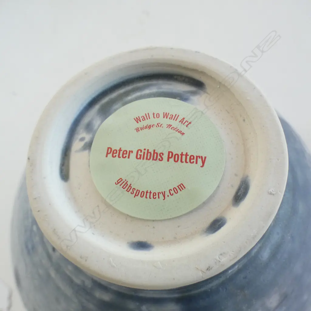 RED & BLUE STUDIO POTTERY BOWL BY PETER GIBBS NELSON DIA 190MM Image 1++