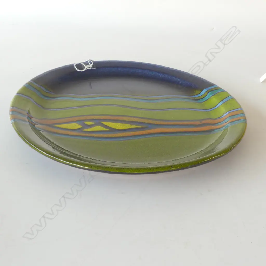 MORRIS & JAMES MATAKANA POTTERY PLATTER, D.370MM   Image 1++