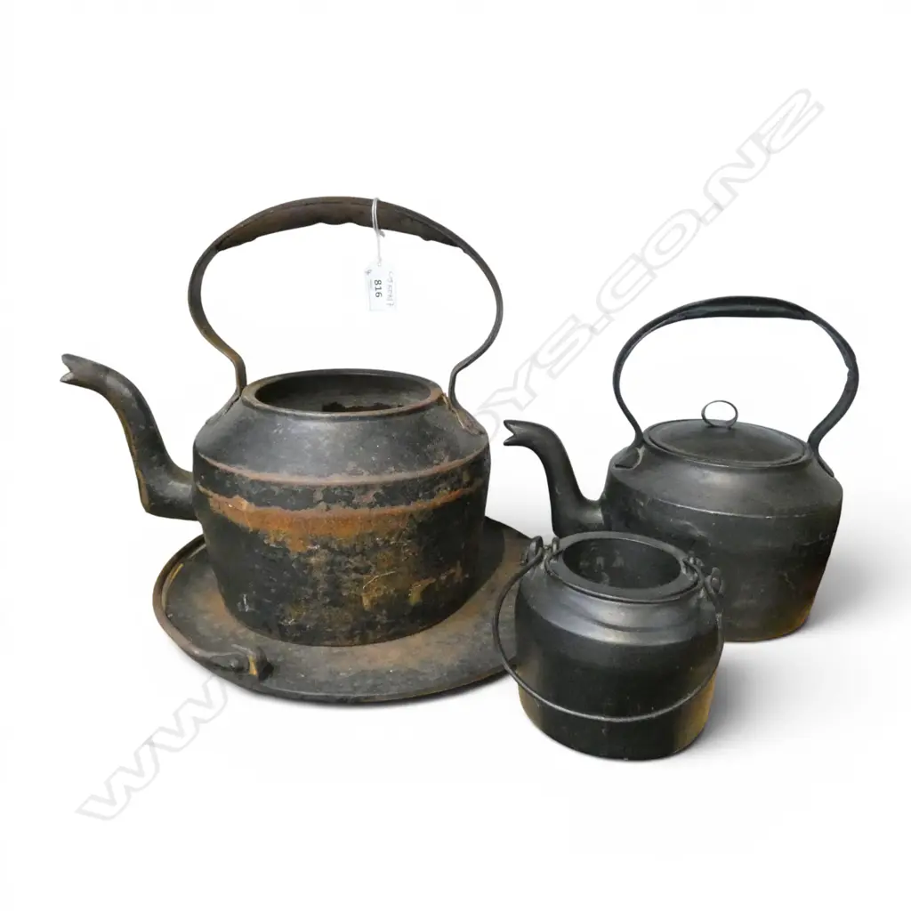 2 ANTIQUE METAL KETTLES, GLUE POT, CAMP FIRE PLATE Image 1++