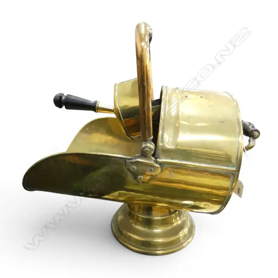 LRG VICTORIAN BRASS COAL BUCKET & SHUTTLE, H.360 x 400 x 270mm