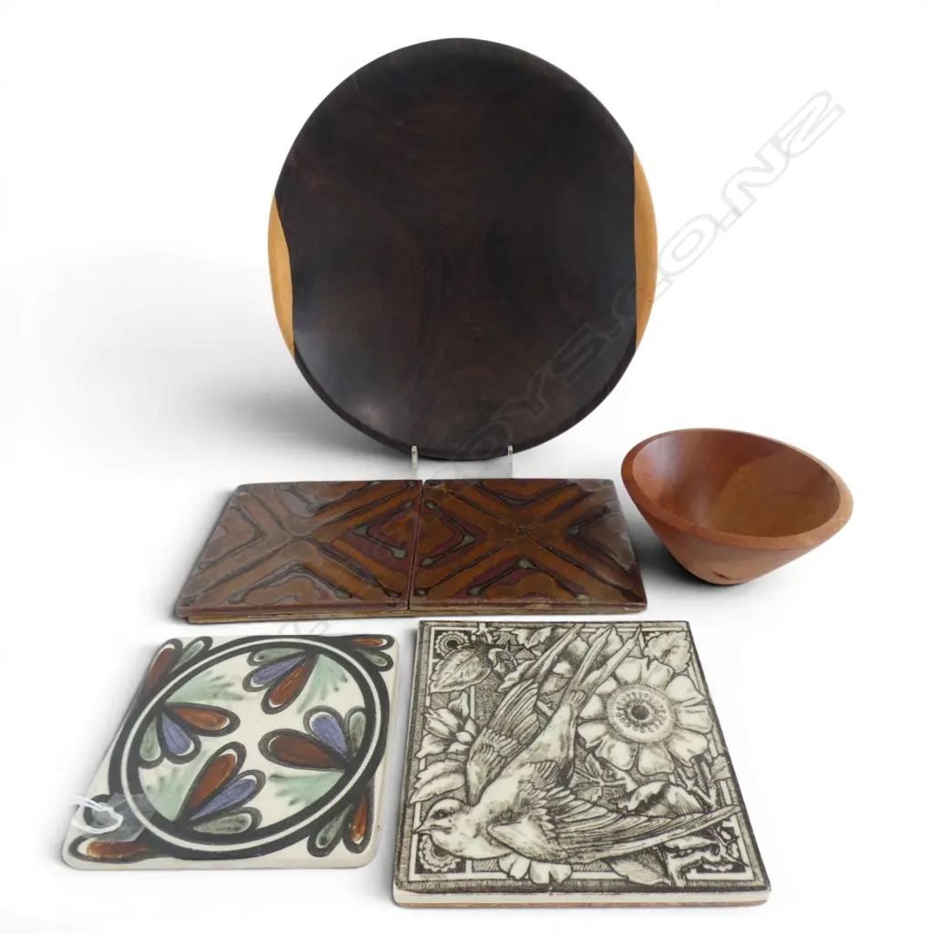 4 STUDIO POTTERY TILES & 2  TURNED WOOD BOWLS DIA290 &130MM Image 1++