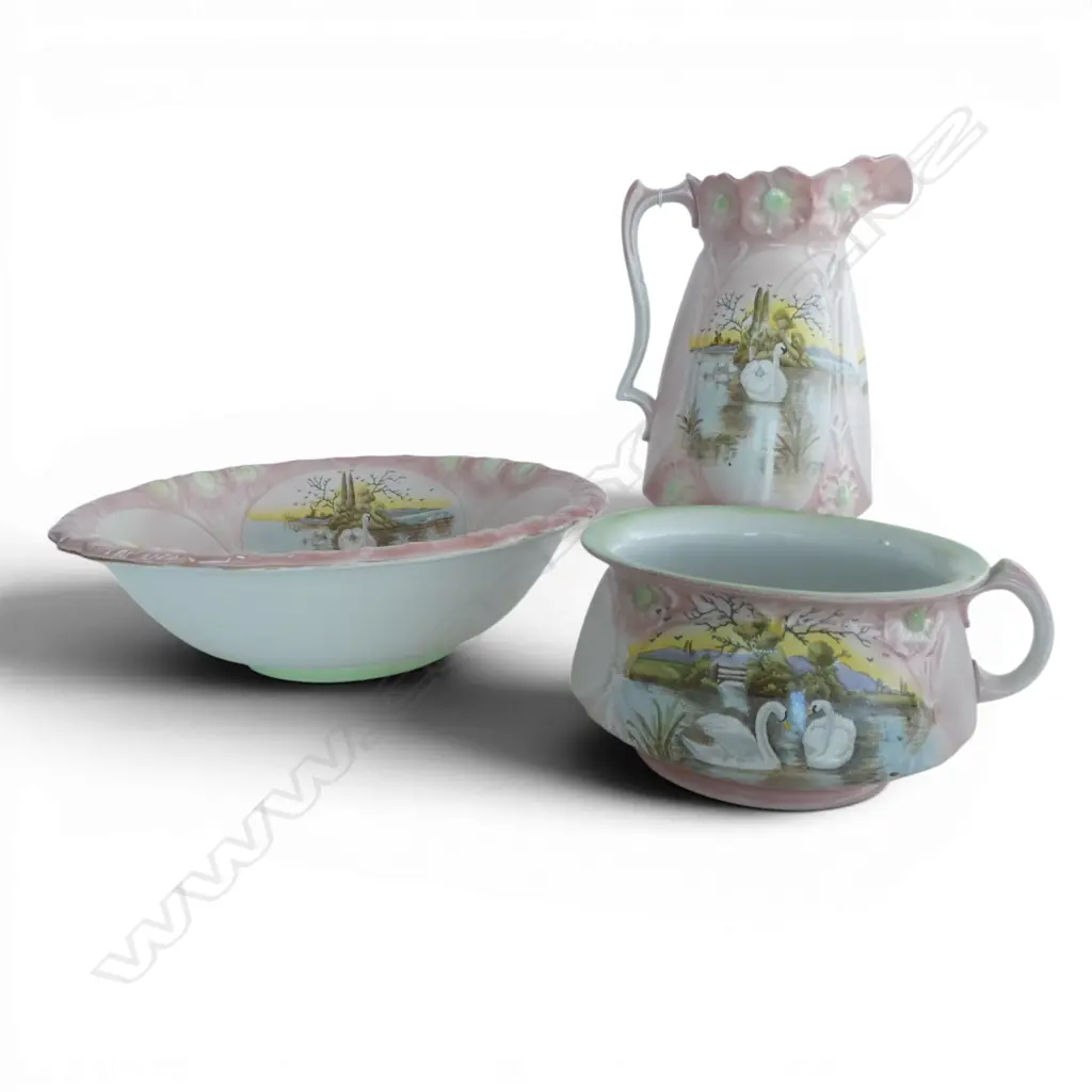 3 PCE ANTIQUE WASHING SET; BASIN 420mm dia, JUG & POTTY Image 1++