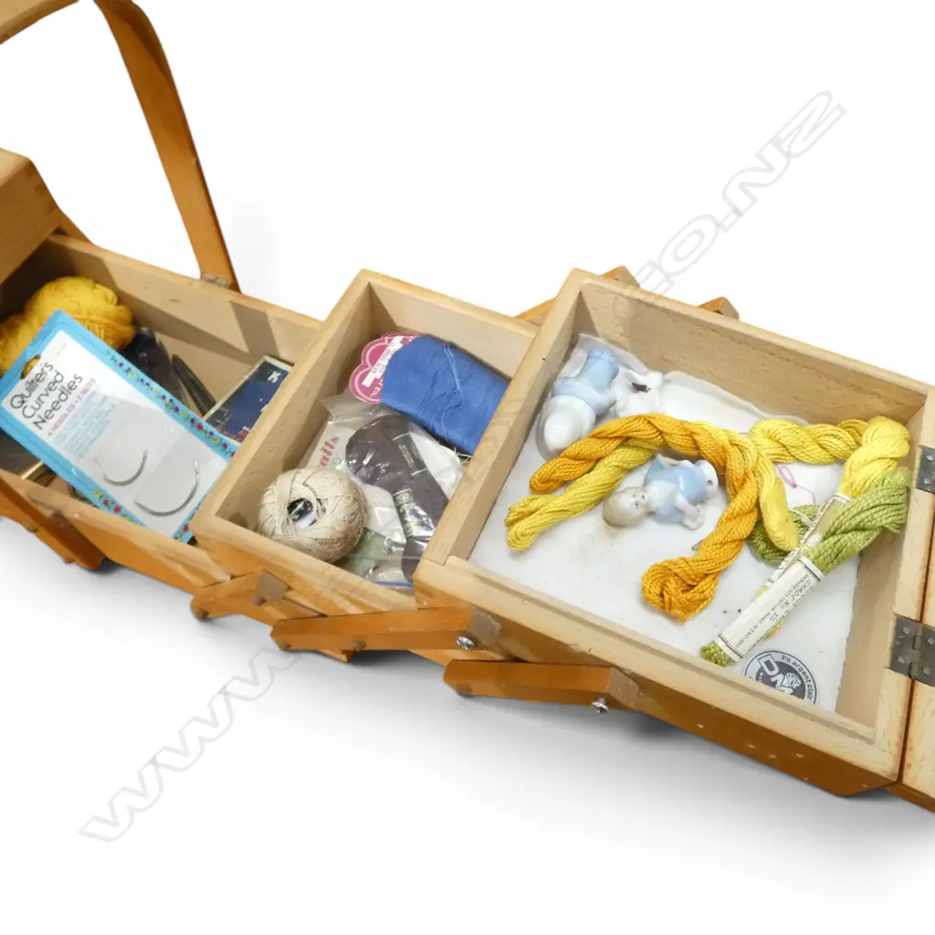 VINTAGE WOODEN SEWING BOX w contents, 330x160x260mm Image 1++