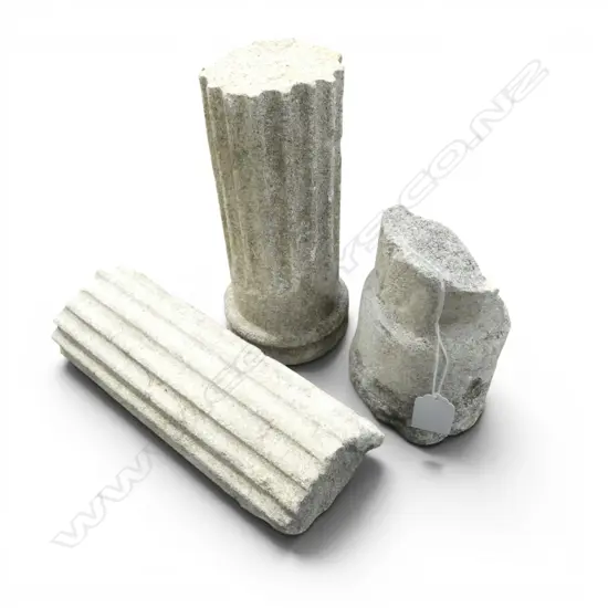 3 CONCRETE COLUMN PIECES LONGEST L.220mm