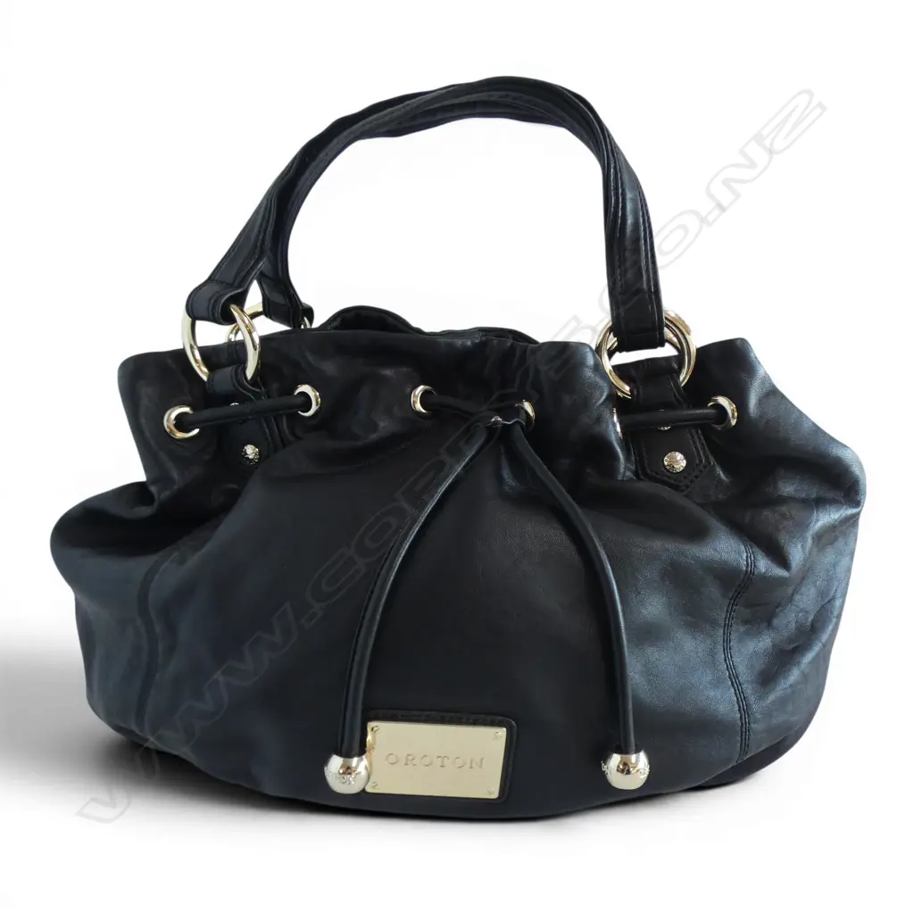 OROTON BLACK LEATHER HANDBAG W.350mm Image 1++