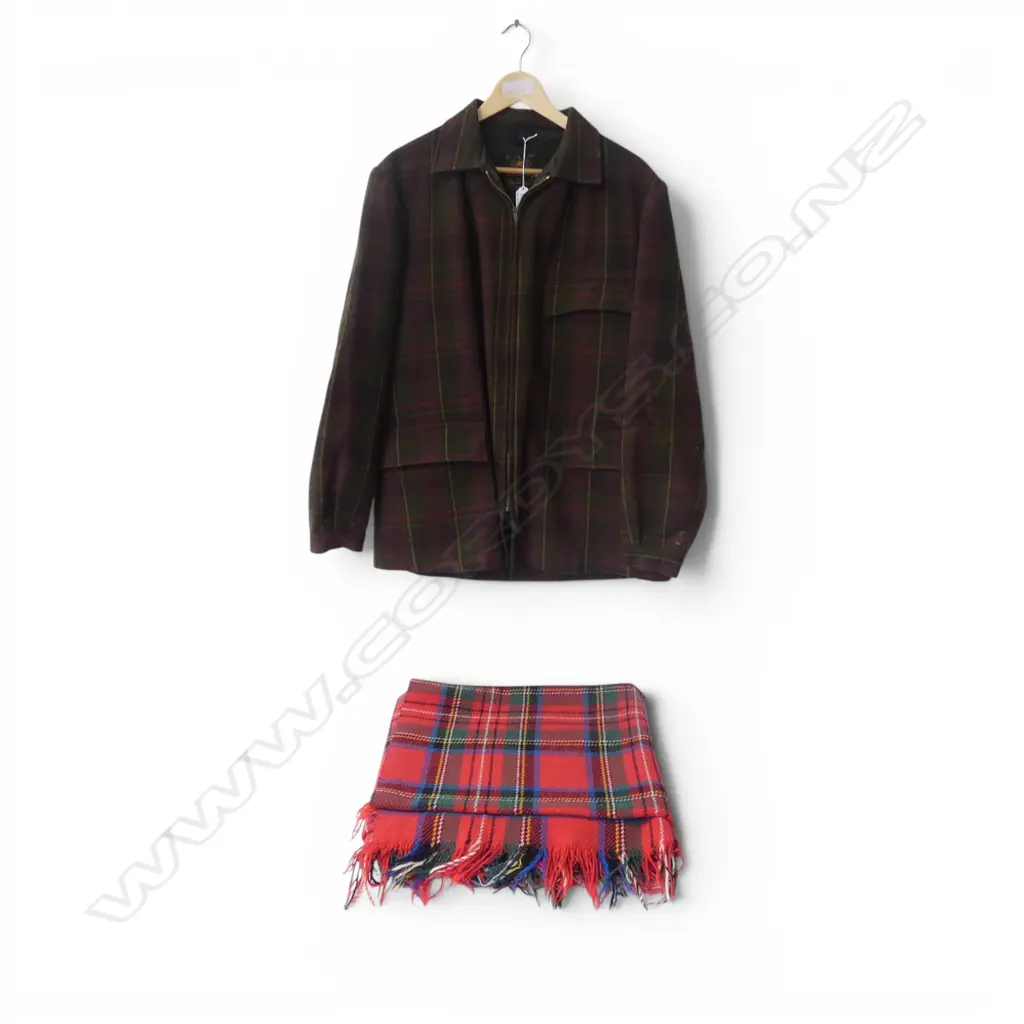 SWANNDRI JACKET SIZE XXOS + RED WOOL TARTAN BLANKET Image 1++