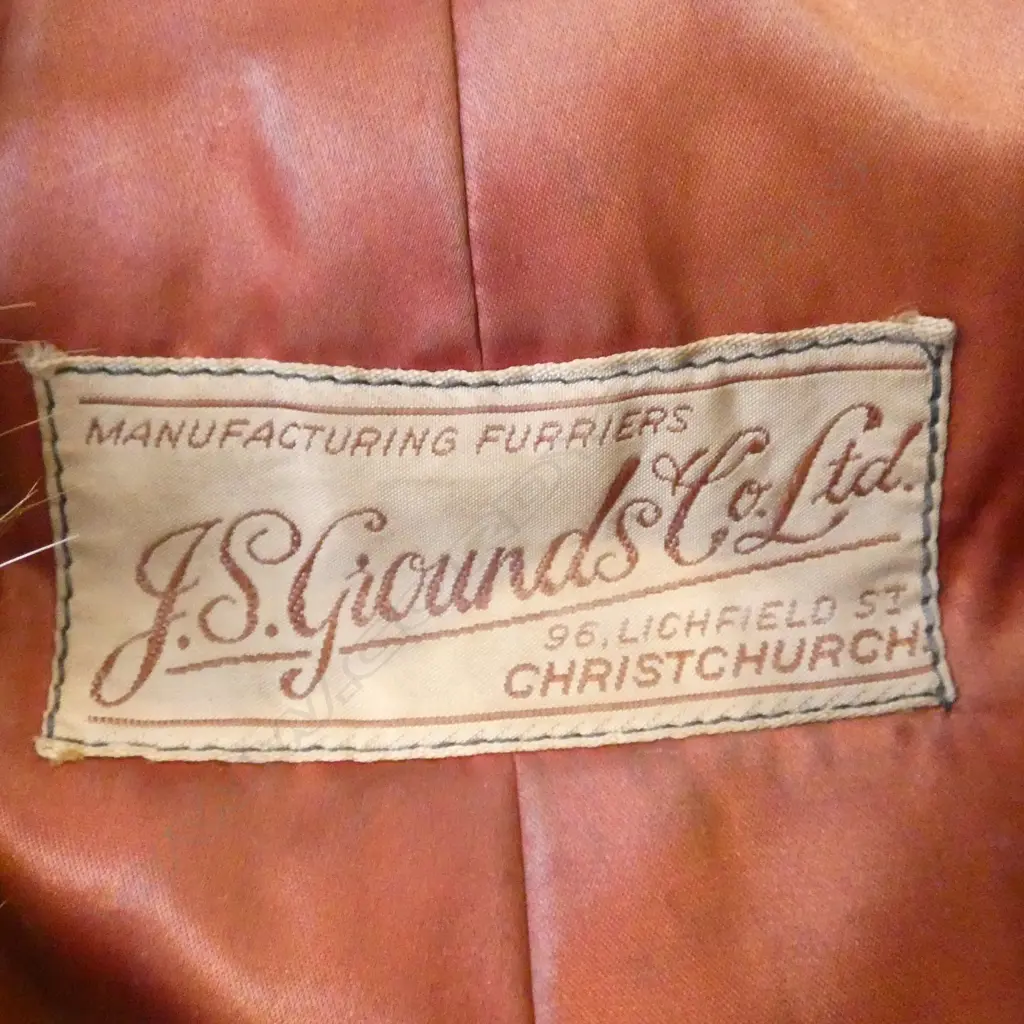 VINTAGE FUR COAT - SMALL FAULT IN SLEEVE L.1000mm Image 1++