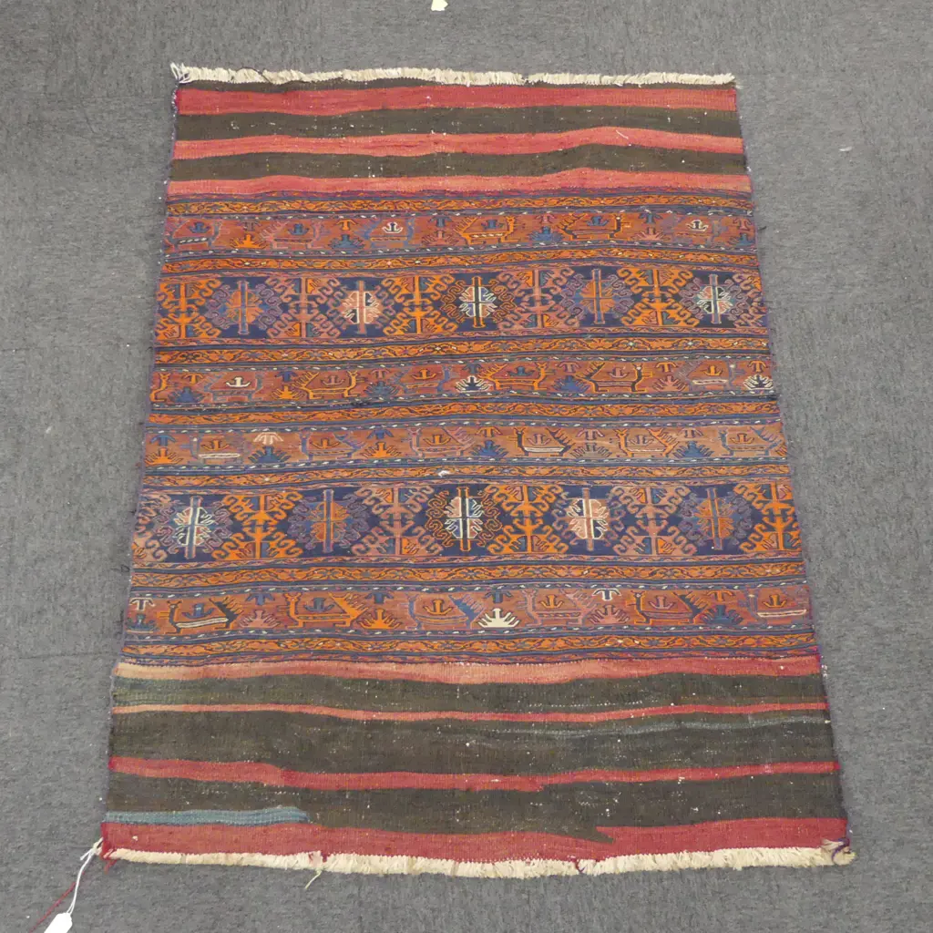 FLAT WEAVE RUG 1350x1300mm Image 1++